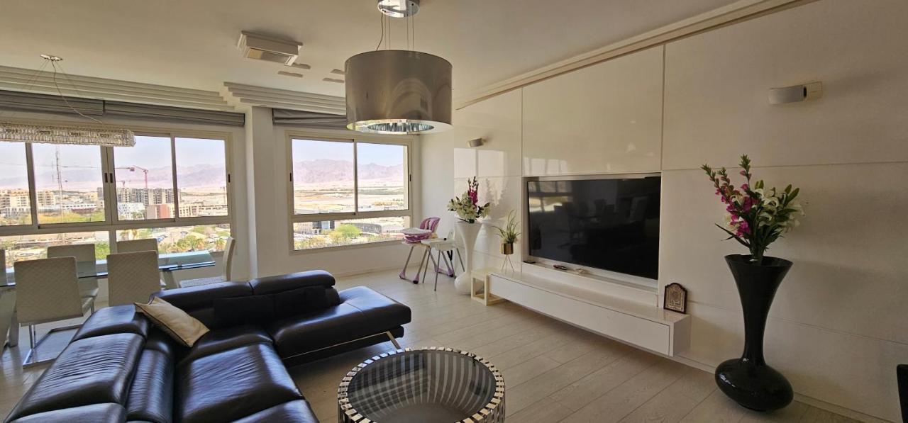 Luxury Exclusive Top Class Near The Sea With Pool Apartment